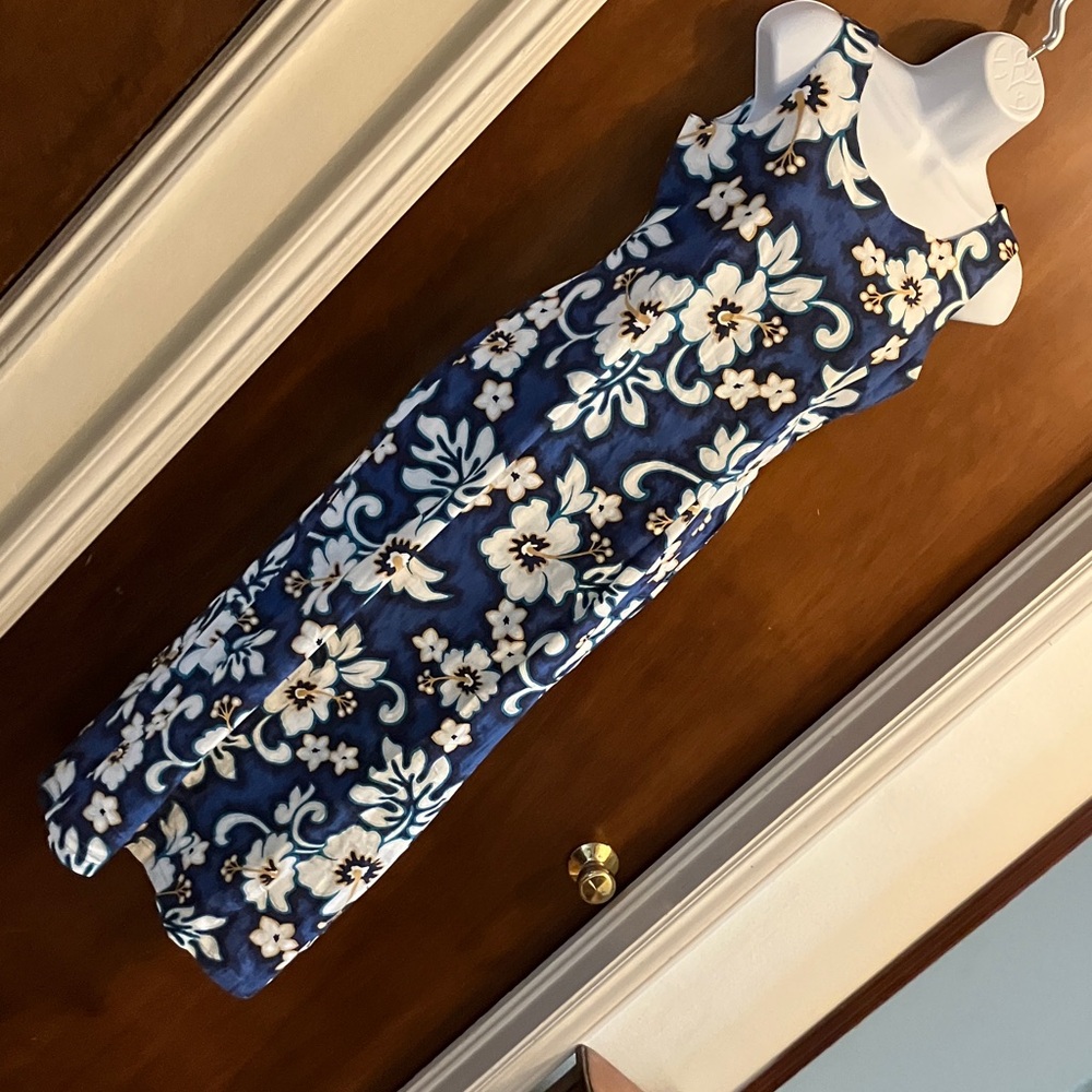 The Hawaiian original.Hilo Hattie Blue and White Floral Midi Dress
